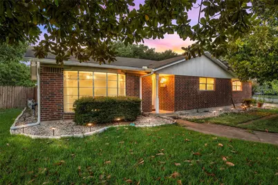 605 N Roberts Street, West, TX 76691 - Photo 1