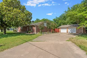 605 N Roberts St, West, TX 76691 - Photo 30