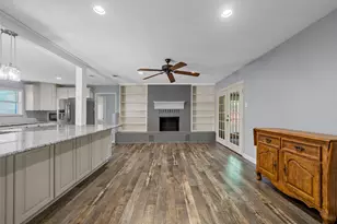 605 N Roberts St, West, TX 76691 - Photo 6