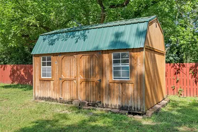 605 N Roberts Street, West, TX 76691 - Photo 34