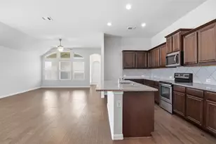 466 Rockaway Dr, Midlothian, TX 76065 - Photo 8
