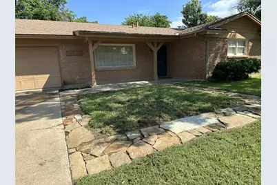 2820 Southgate Drive, Fort Worth, TX 76133 - Photo 2