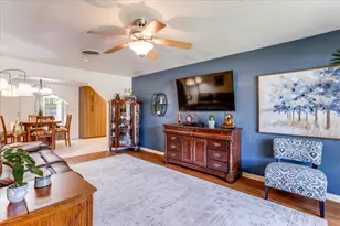 1210 Edinburg Ln, Denton, TX 76209 - Photo 6