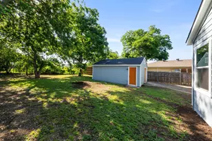 1239 Tarpley Ave, Dallas, TX 75211 - Photo 24