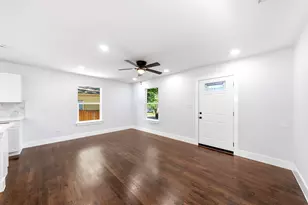 1239 Tarpley Ave, Dallas, TX 75211 - Photo 10