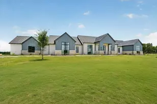 220 Cavalier Ct, Strawn, TX 76475 - Photo 40