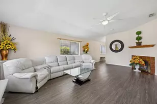 214 Shea St, Garland, TX 75040 - Photo 4
