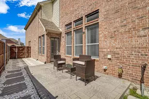 1055 Crystal Lake Dr, Frisco, TX 75036 - Photo 30