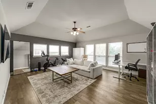 1055 Crystal Lake Dr, Frisco, TX 75036 - Photo 26