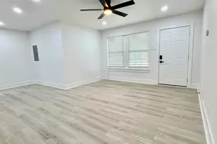 1814 Martin Luther Dr, Arlington, TX 76010 - Photo 4