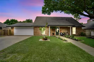 1647 E Pleasant Dr, Midlothian, TX 76065 - Photo 26