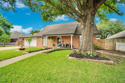 1647 E Pleasant Drive, Midlothian, TX 76065 - Photo 1