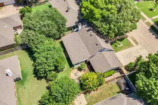 1647 E Pleasant Dr, Midlothian, TX 76065 - Photo 28
