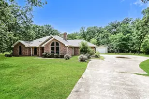 320 33rd St SW, Paris, TX 75460 - Photo 6