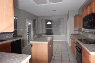 4836 Gloucester Dr, Grand Prairie, TX 75052 - Photo 8