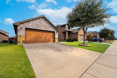 5505 Thunder Bay Drive, Fort Worth, TX 76119 - Photo 1