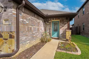 5505 Thunder Bay Dr, Fort Worth, TX 76119 - Photo 6