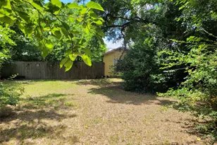 4718 Fossil Dr, Haltom City, TX 76117 - Photo 4