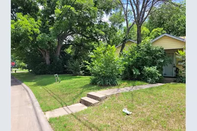 4718 Fossil Drive, Haltom City, TX 76117 - Photo 20