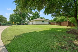 2005 Prince John Dr, Grand Prairie, TX 75050 - Photo 34