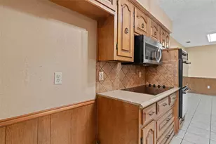 2005 Prince John Dr, Grand Prairie, TX 75050 - Photo 16