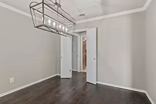 2005 Prince John Dr, Grand Prairie, TX 75050 - Photo 6