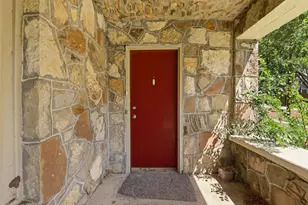 544 N Clinton St, Stephenville, TX 76401 - Photo 2