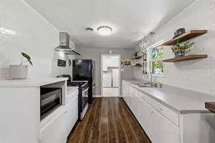 1213 Park Center St, Benbrook, TX 76126 - Photo 6