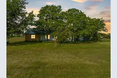 16401 Cedar Rock Parkway, Crawford, TX 76638 - Photo 18