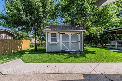 2211 Clover Park Drive, Arlington, TX 76013 - Photo 12