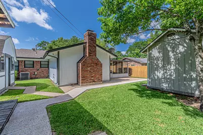 2211 Clover Park Drive, Arlington, TX 76013 - Photo 10