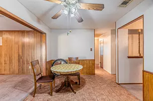 2211 Clover Park Dr, Arlington, TX 76013 - Photo 14