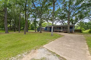 128 Harmon Rd, Gun Barrel City, TX 75156 - Photo 2