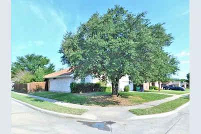 3721 Calvert Lane, Denton, TX 76208 - Photo 2
