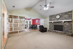 541 Apple Ln, Midlothian, TX 76065 - Photo 8