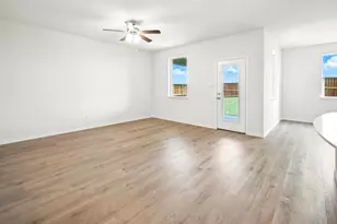 510 Carthage St, Caddo Mills, TX 75135 - Photo 32