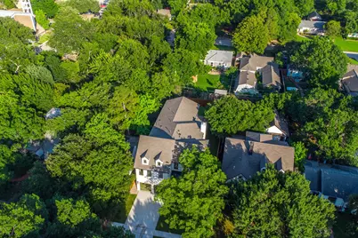9034 Forest Hills Boulevard, Dallas, TX 75218 - Photo 36