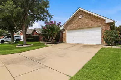 6109 Gillispie Drive, Fort Worth, TX 76132 - Photo 2