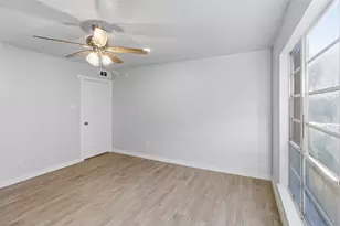 10574 High Hollows Dr, Dallas, TX 75230 - Photo 22