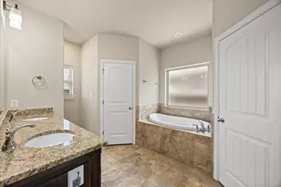 508 Landry Ct, Granbury, TX 76049 - Photo 22