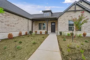 12409 Hornfels Dr, Krum, TX 76249 - Photo 4