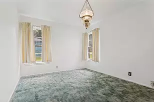 422 W Daugherty Dr, Garland, TX 75041 - Photo 14