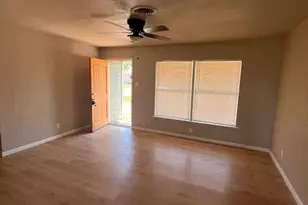3218 Melinda Ln, Abilene, TX 79603 - Photo 2