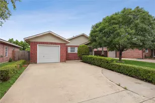 4043 Gray Oak Pl, Dallas, TX 75212 - Photo 2