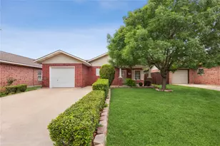 4043 Gray Oak Pl, Dallas, TX 75212 - Photo 2