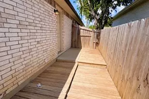 300 Lipscomb St, Cleburne, TX 76031 - Photo 26