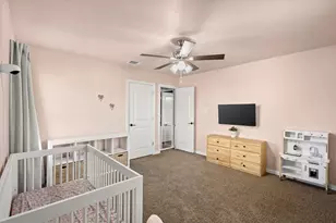 300 Lipscomb St, Cleburne, TX 76031 - Photo 22
