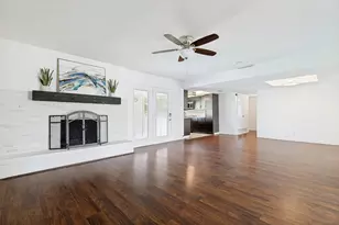 7208 Langley Ct, The Colony, TX 75056 - Photo 8