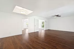 7208 Langley Ct, The Colony, TX 75056 - Photo 6