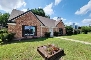 2317 Woodhollow Ave, Mesquite, TX 75150 - Photo 2